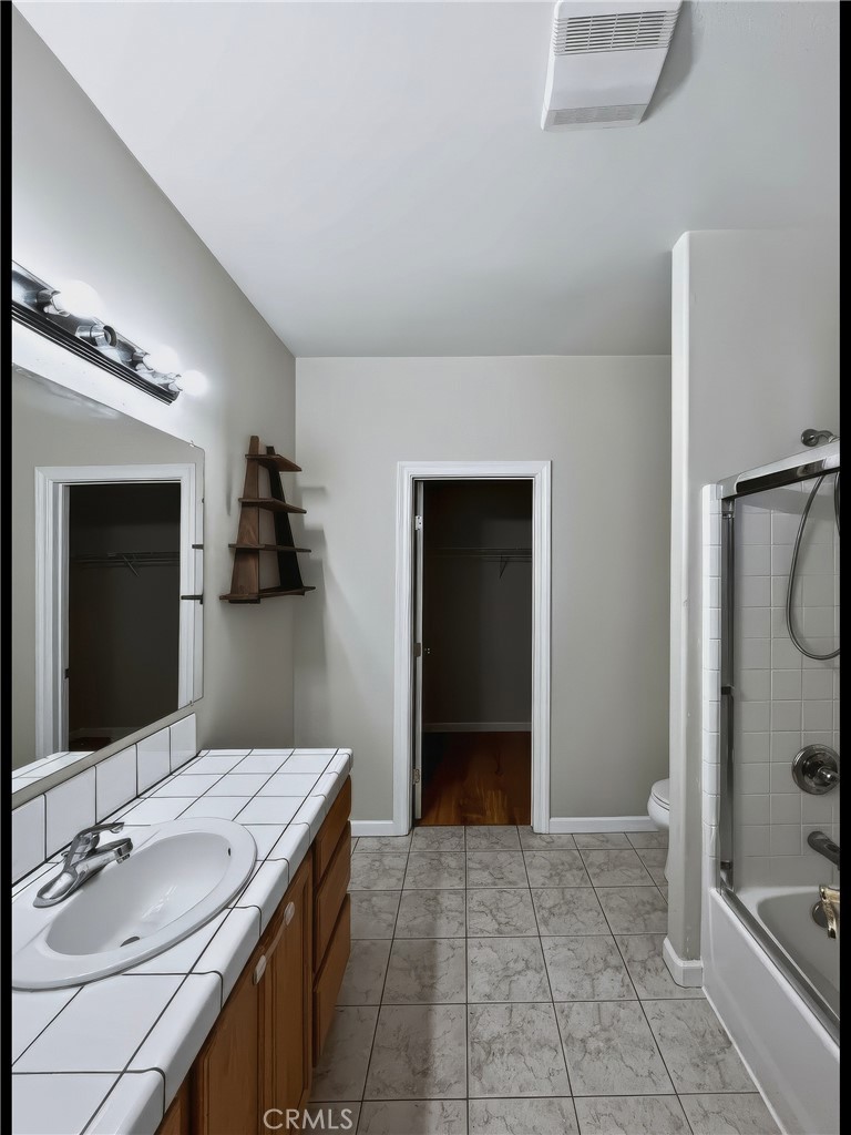 1290 Tuck Property Photo 10