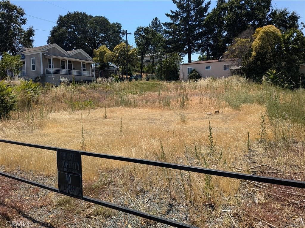 220 4th Street Property Photo 7