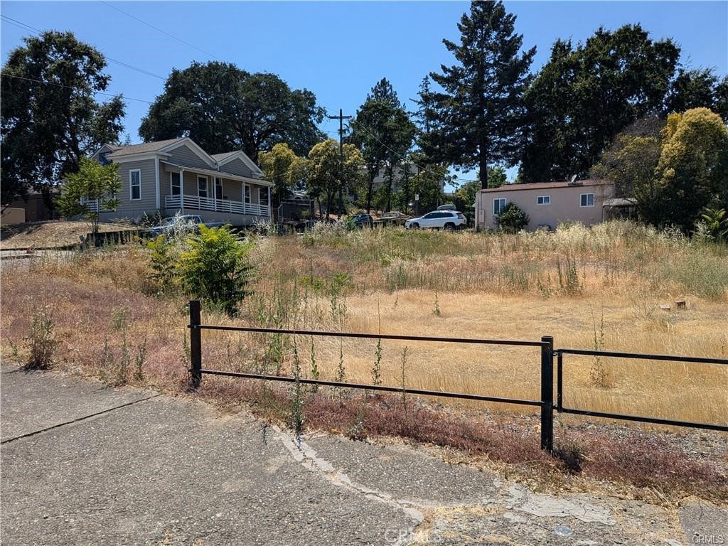 455 N Forbes Street Property Photo 3