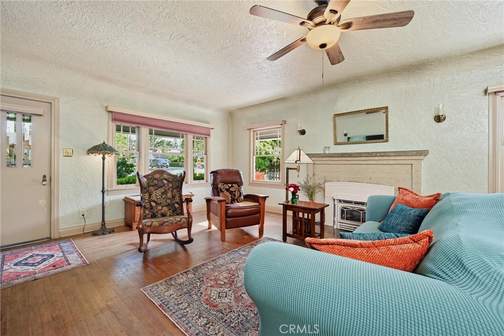 270 Clear Lake Avenue Property Photo 4