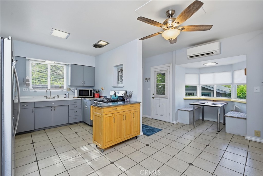 270 Clear Lake Avenue Property Photo 10