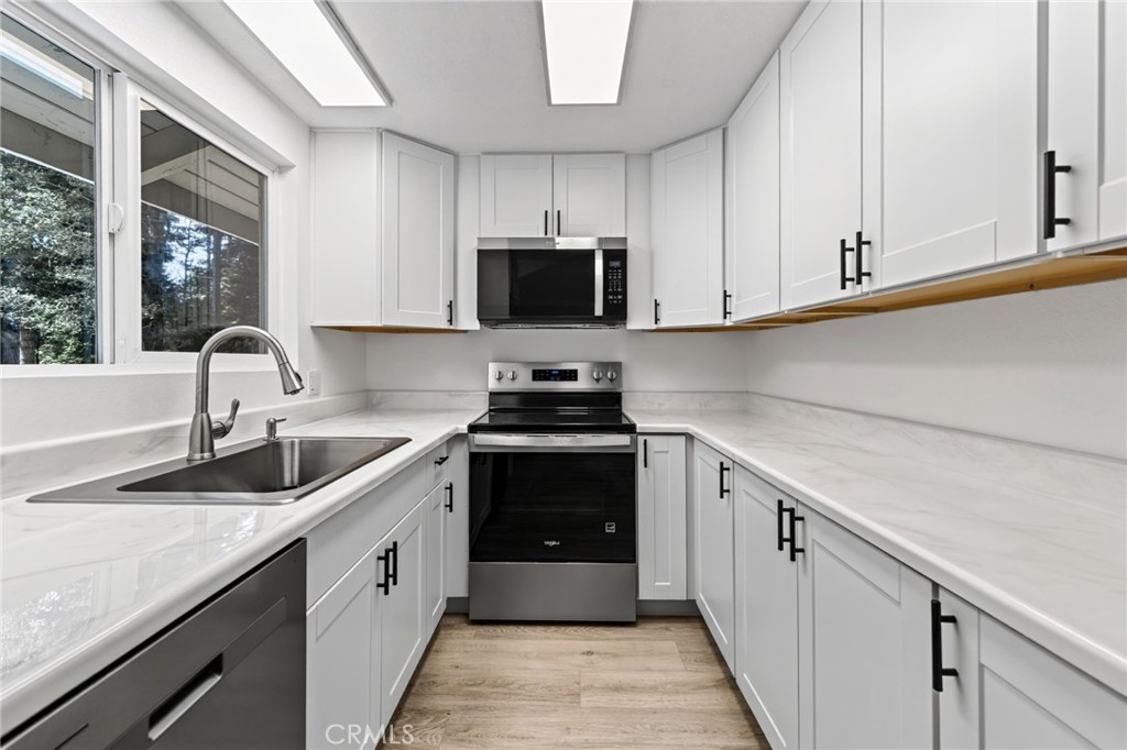 16901 Boice Property Photo 5