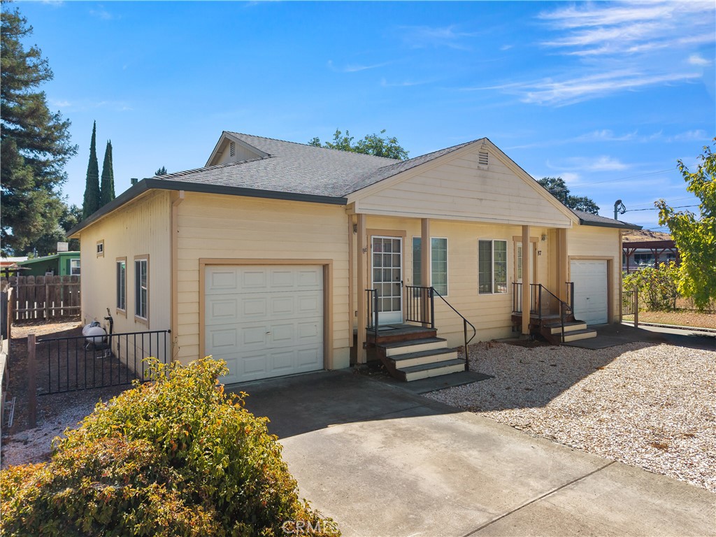 85 Royale Avenue Property Photo