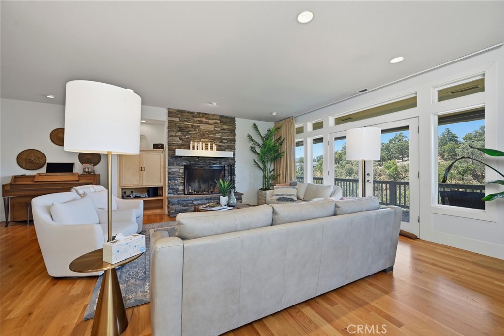 18317 N Shore Property Photo 10