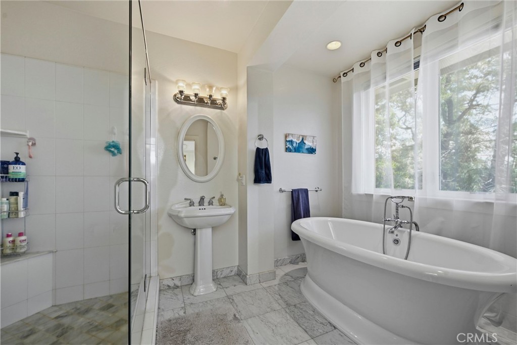18317 N Shore Property Photo 32