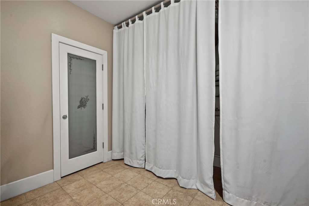 18317 N Shore Property Photo 43