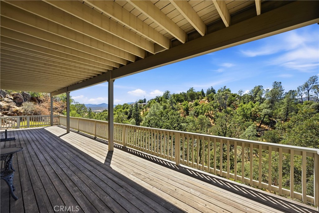 18317 N Shore Property Photo 48
