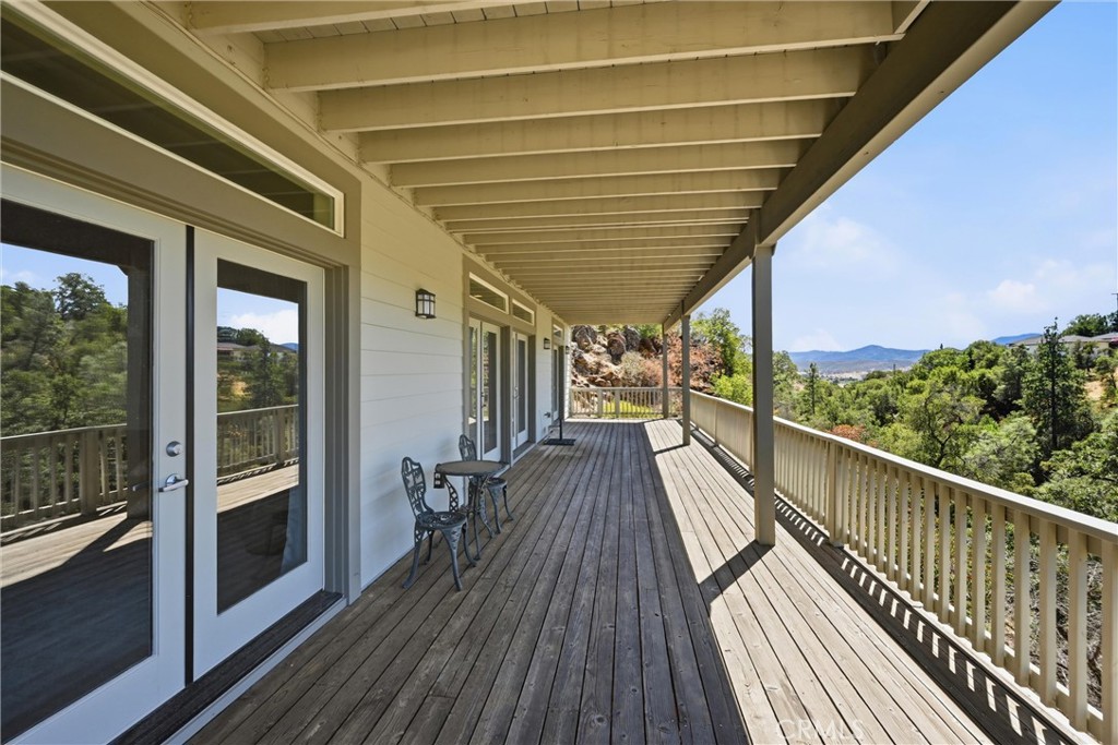 18317 N Shore Property Photo 49