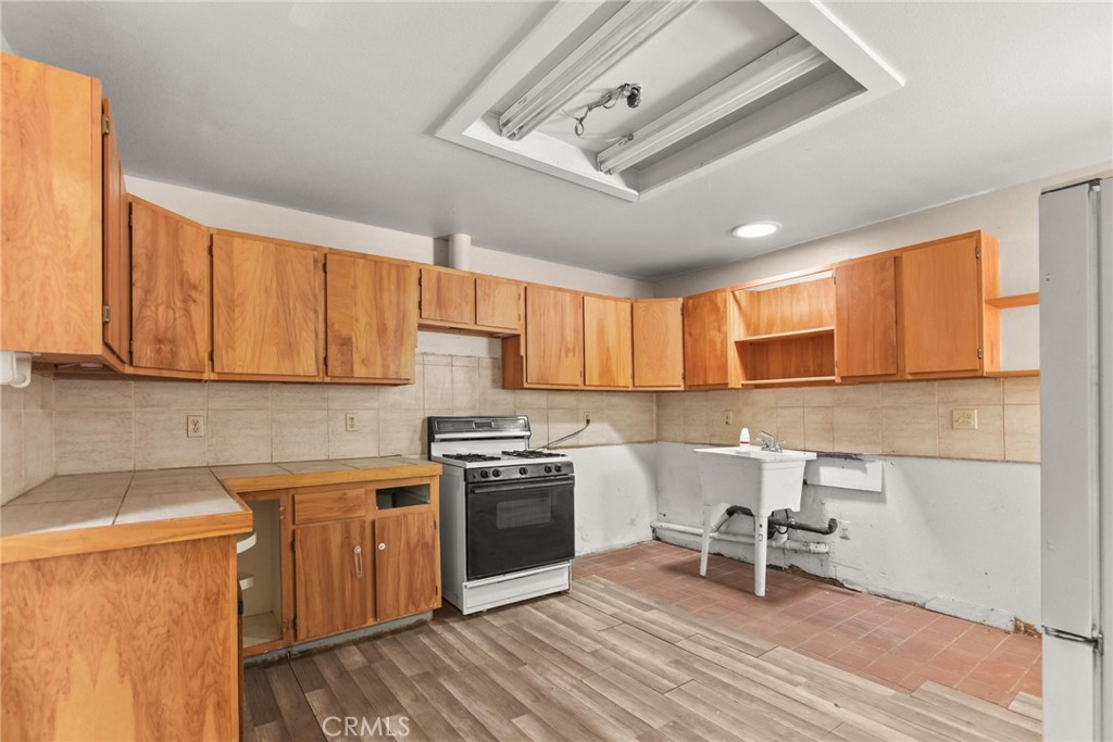 13920 Manakee Property Photo 6