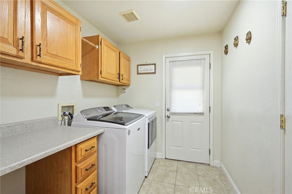 18159 Fishhook Court Property Photo 18