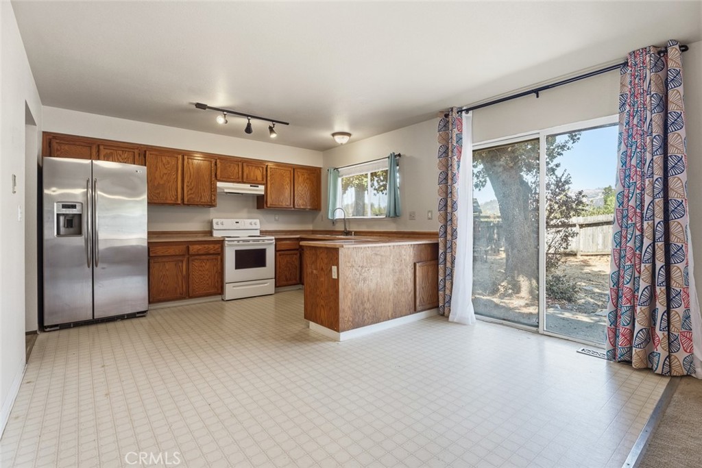 350 Forsythe Property Photo 9