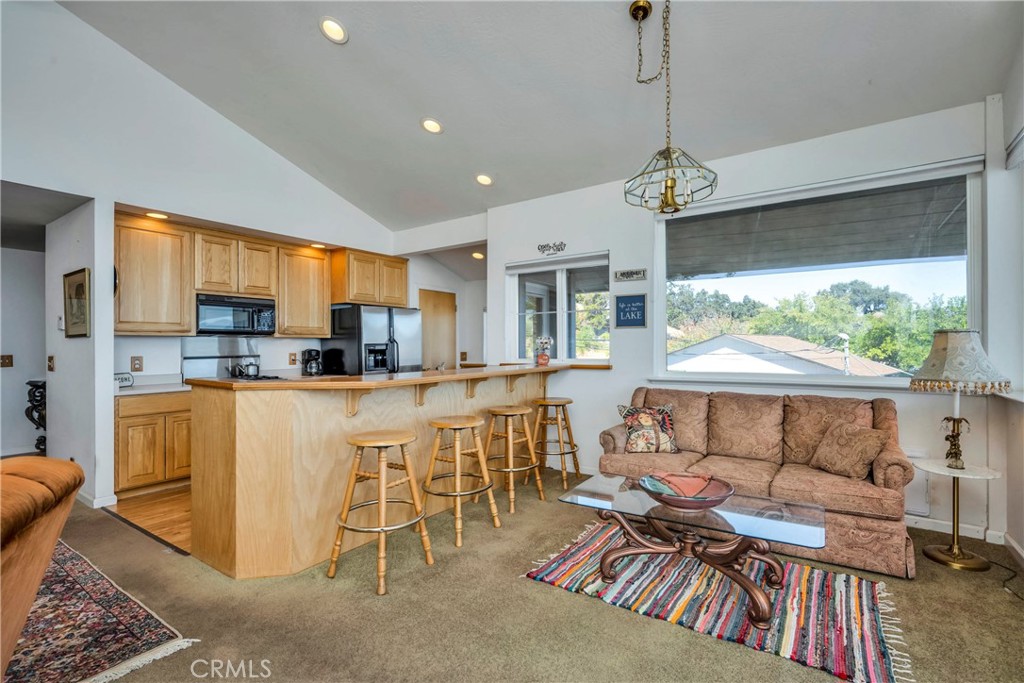 3740 Lakeshore Boulevard Property Photo 32