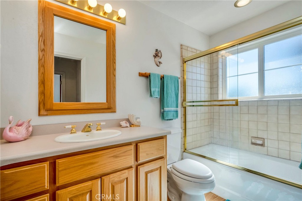 3740 Lakeshore Boulevard Property Photo 40