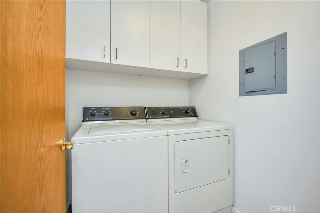 3740 Lakeshore Boulevard Property Photo 41