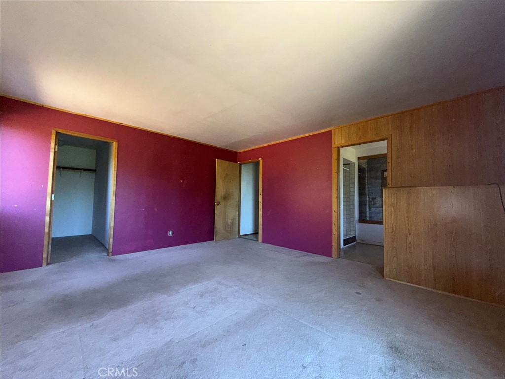 1060 Sawmill Property Photo 5
