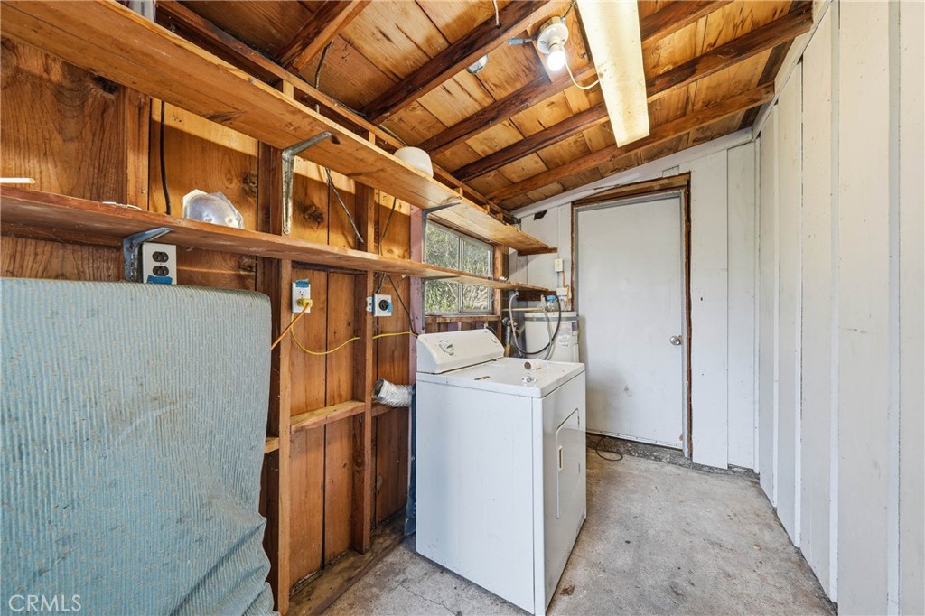 3995 Mullen Avenue Property Photo 35