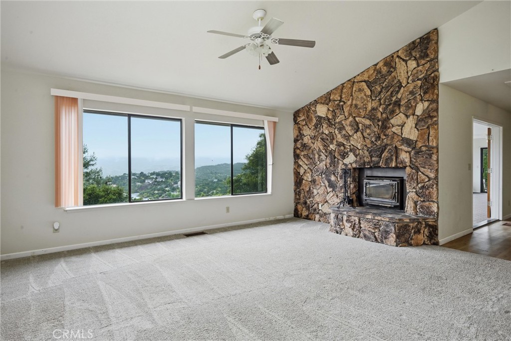 17312 Greenridge Property Photo 5