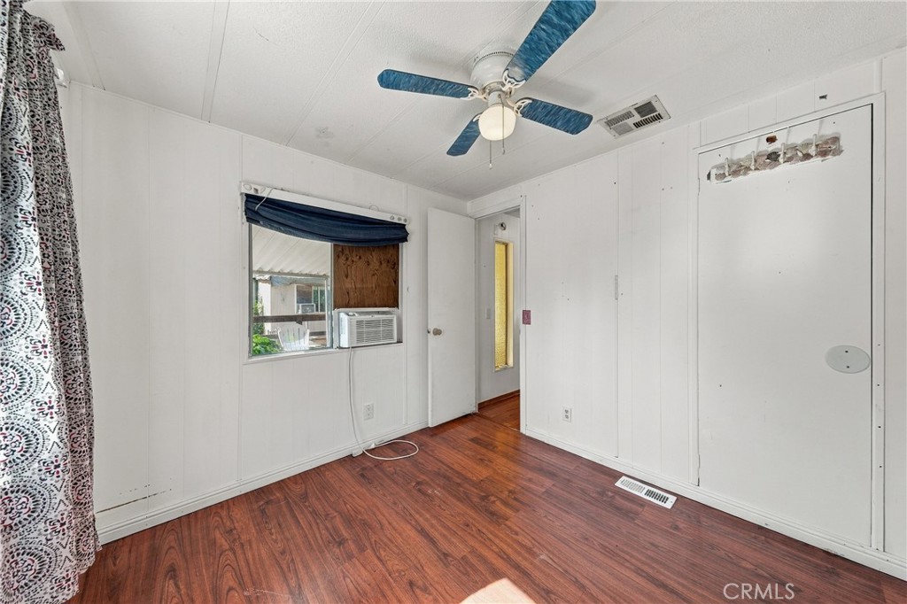 4305 Lakeshore Property Photo 11