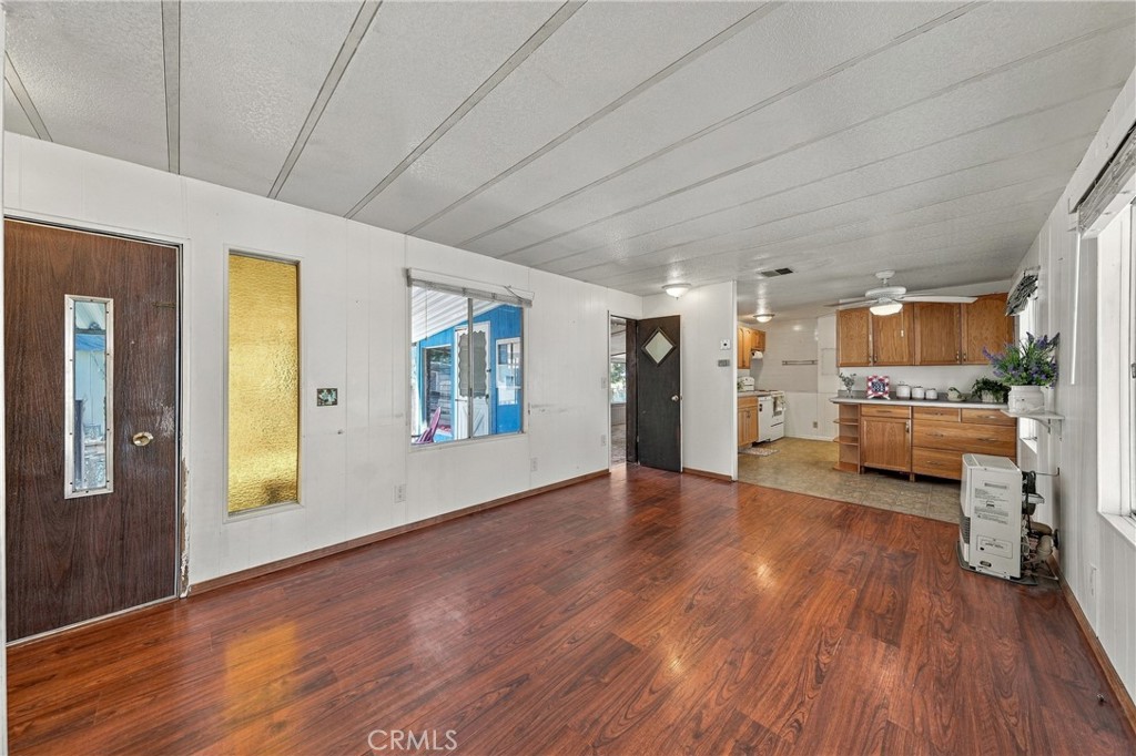 4305 Lakeshore Property Photo 25