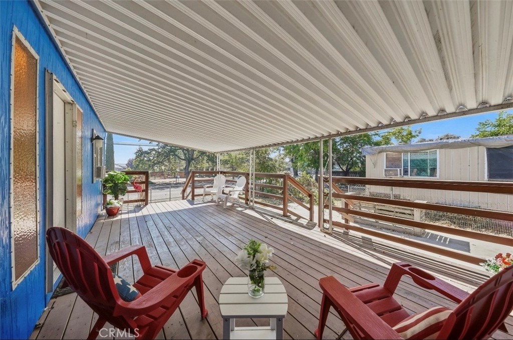 4305 Lakeshore Property Photo 44