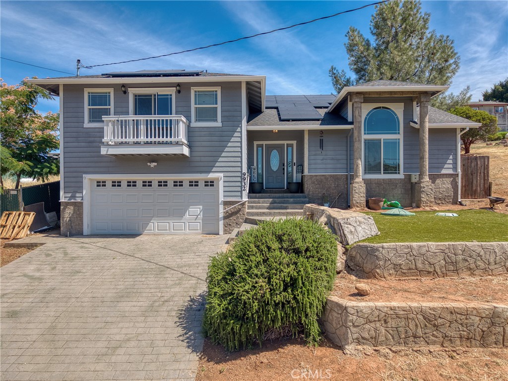 9932 Fairway Drive Property Photo 1