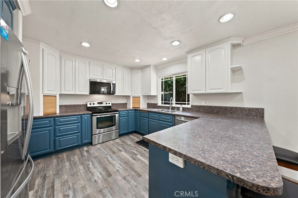 9932 Fairway Drive Property Photo 11