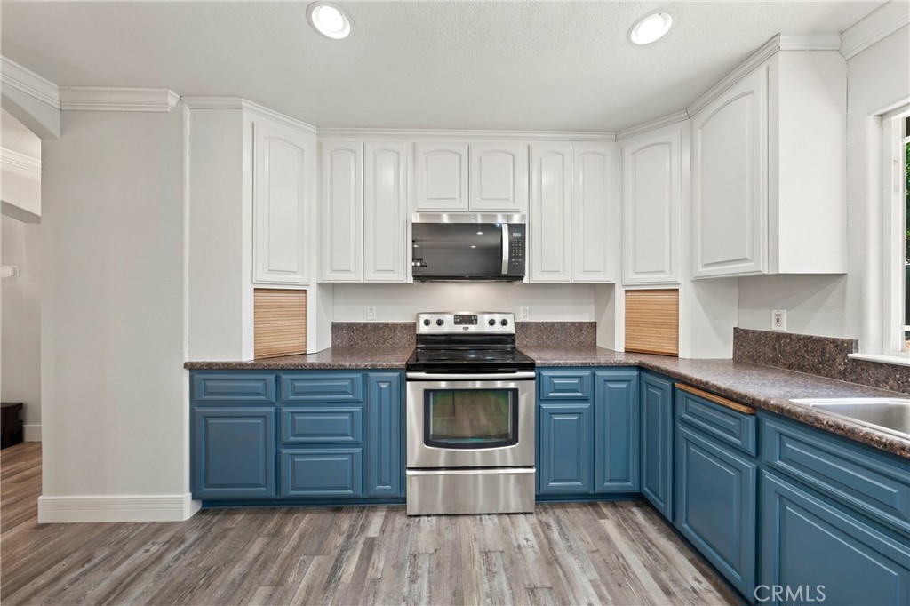 9932 Fairway Drive Property Photo 13
