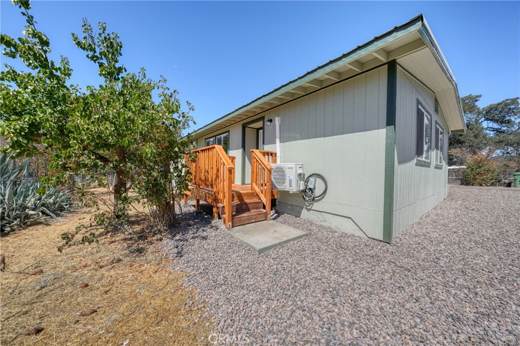 15980 32nd Property Photo 5