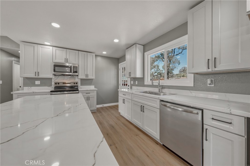 15980 32nd Property Photo 17