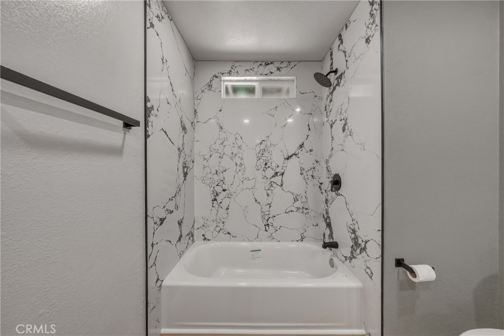15980 32nd Property Photo 33