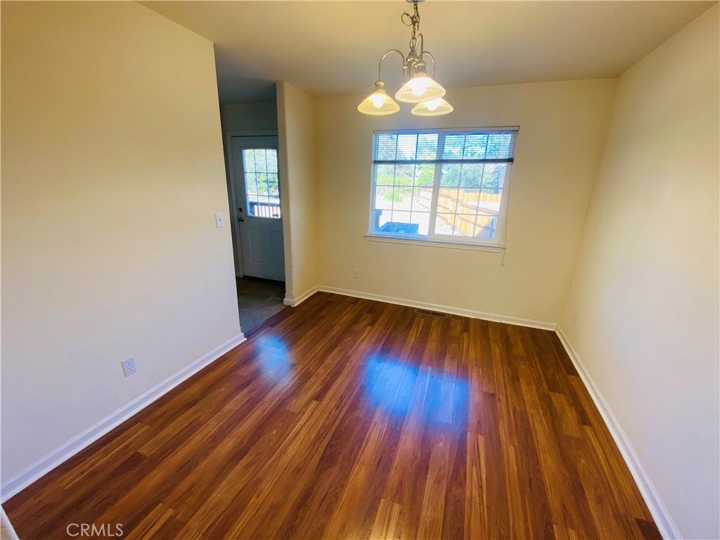 15642 Little Peak Property Photo 6