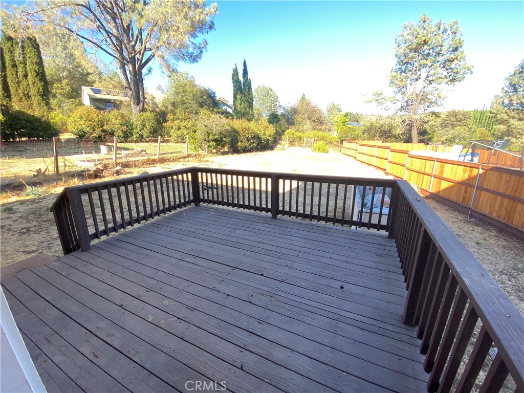 15642 Little Peak Property Photo 9