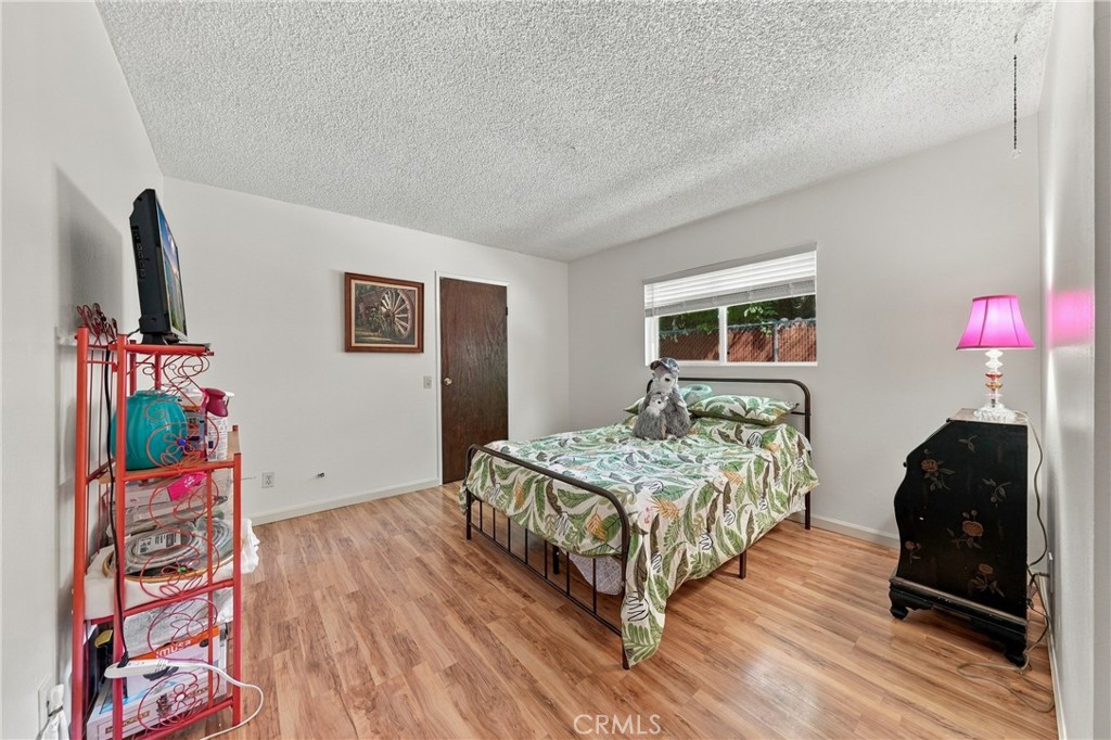 6633 Victoria Property Photo 14