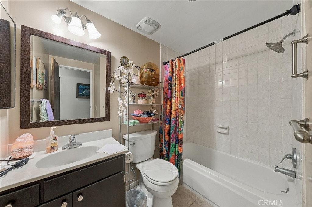 6633 Victoria Property Photo 21