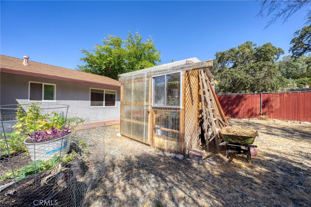 6633 Victoria Property Photo 25