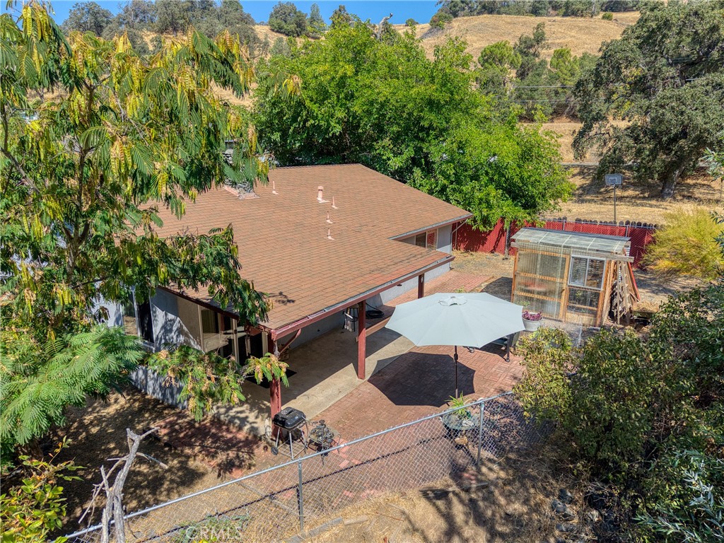 6633 Victoria Property Photo 33