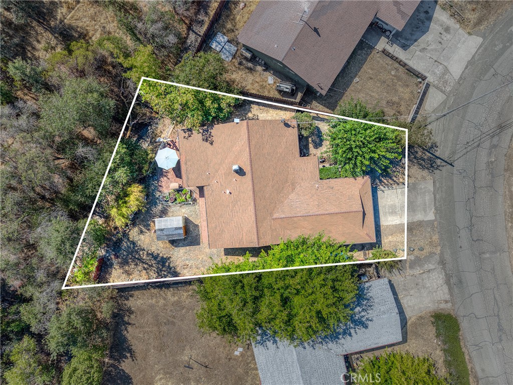 6633 Victoria Property Photo 35