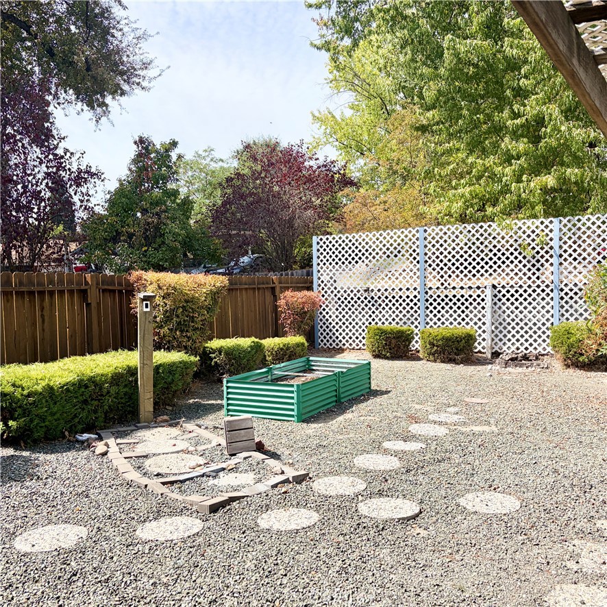 1625 Palm Property Photo 32