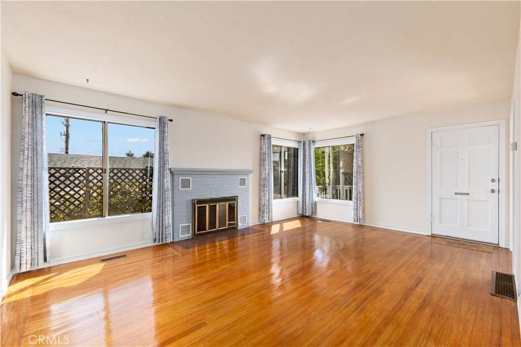 360 3rd Property Photo 9