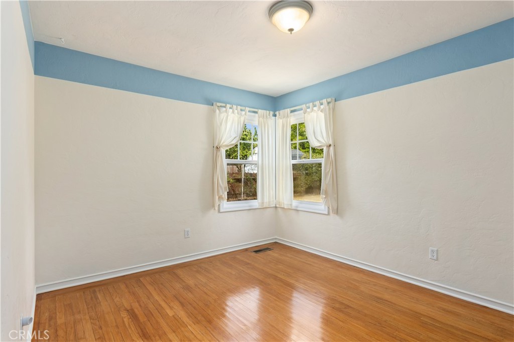 360 3rd Property Photo 25