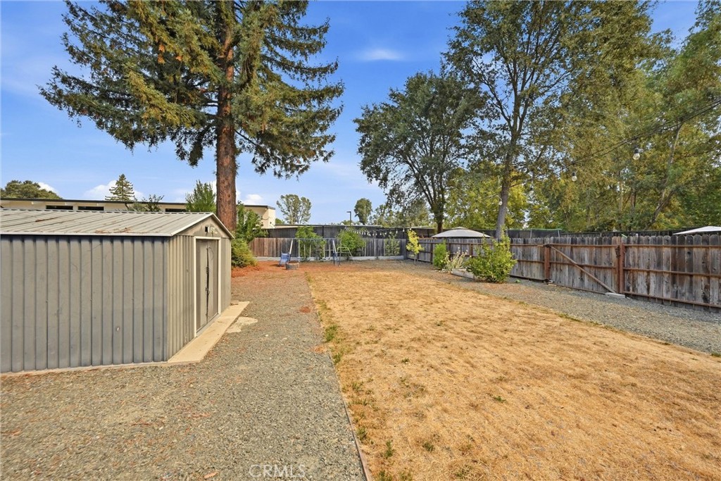 668 1st Street Property Photo 2