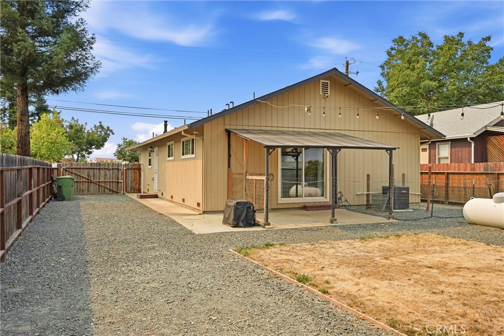668 1st Street Property Photo 25