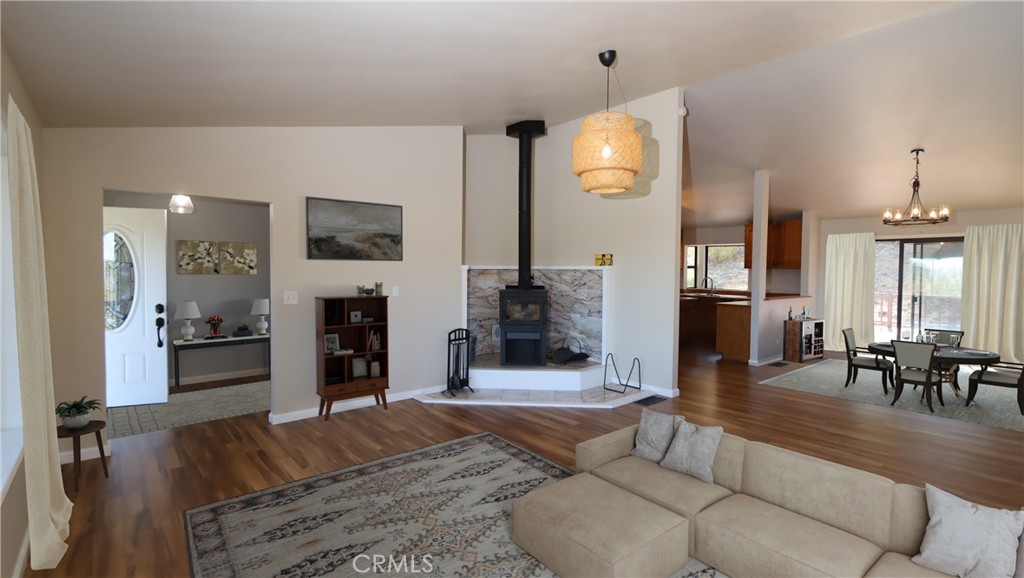 9767 Venturi Property Photo 4