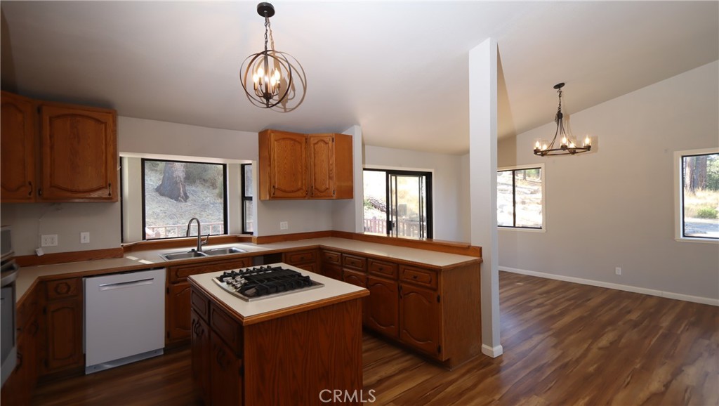 9767 Venturi Property Photo 8