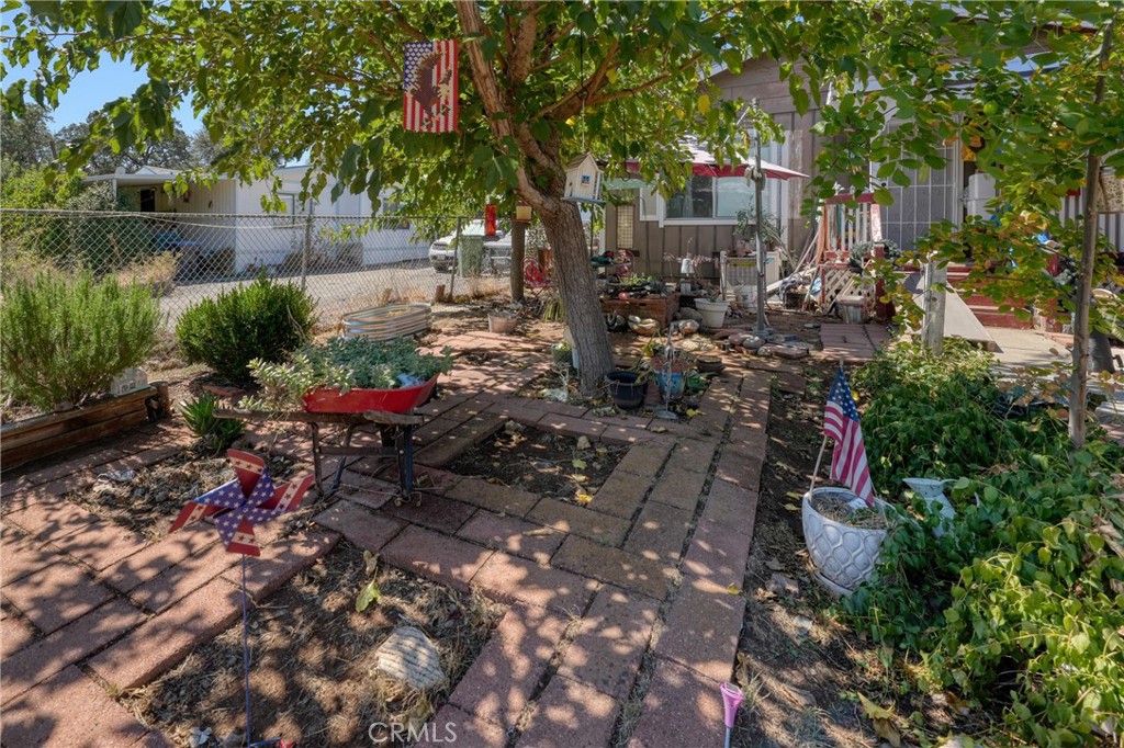 4113 Spruce Property Photo 5