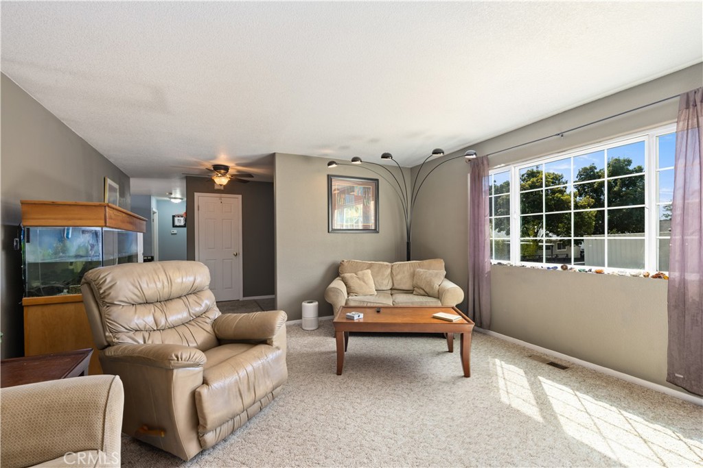 130 Island View Property Photo 5