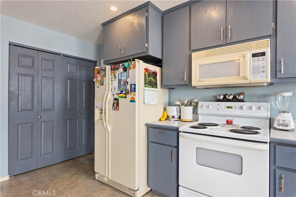 130 Island View Property Photo 14