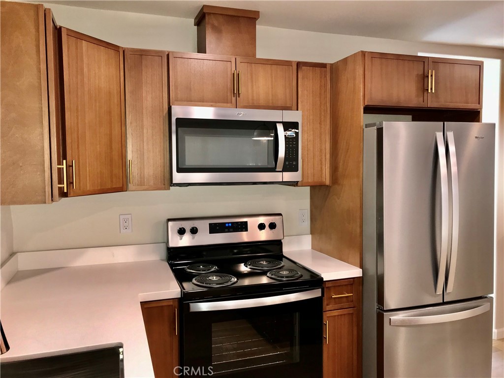 2040 Finley East Road Property Photo 8