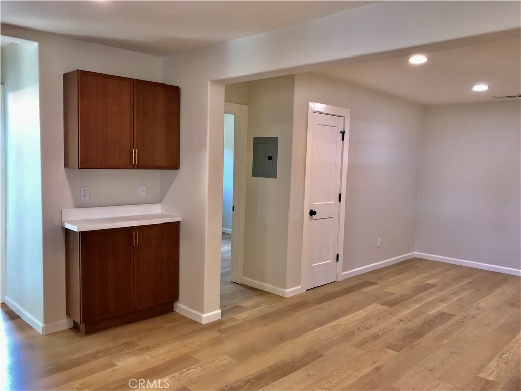 2040 Finley East Road Property Photo 10