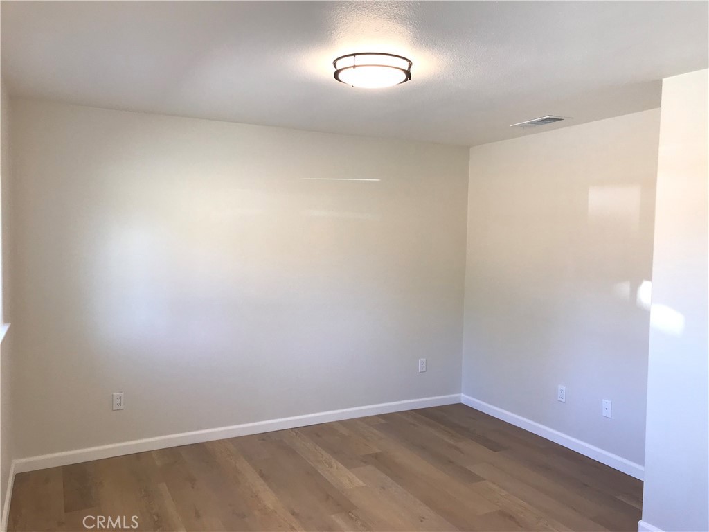 2040 Finley East Road Property Photo 17